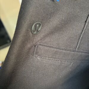 Lululemon Black Tailored Wide-Leg Work Pants Estimated Size 4–6.